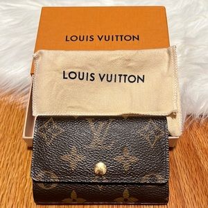 Louis Vuitton 6 Key Holder in Monogram